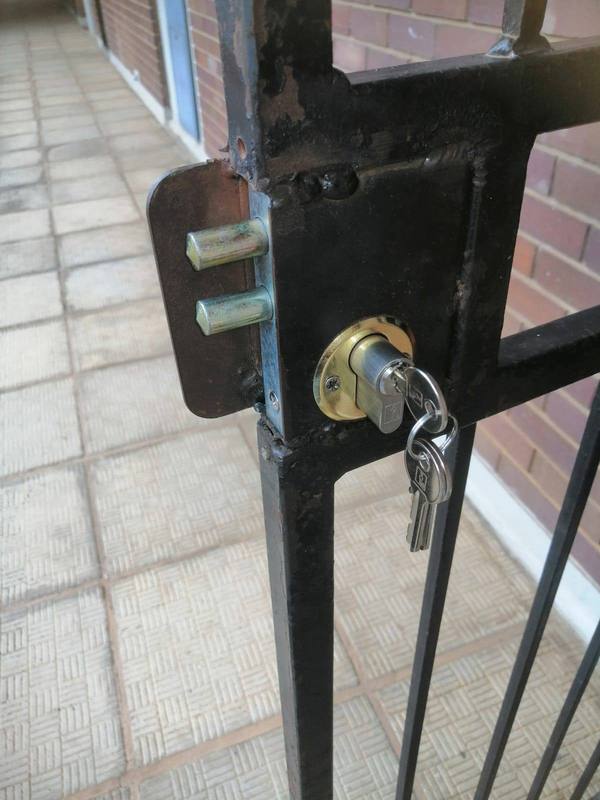 New gate lock installed