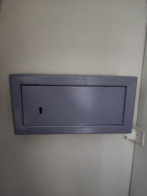 Key-operated safe being assessed